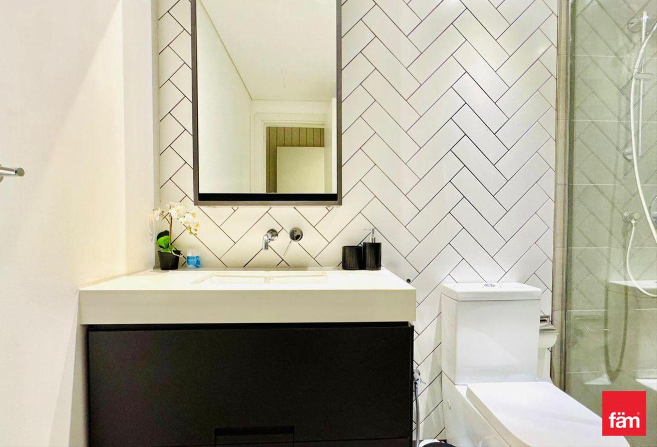 Fully Furnished Premium Building Ready To Move In photo 11