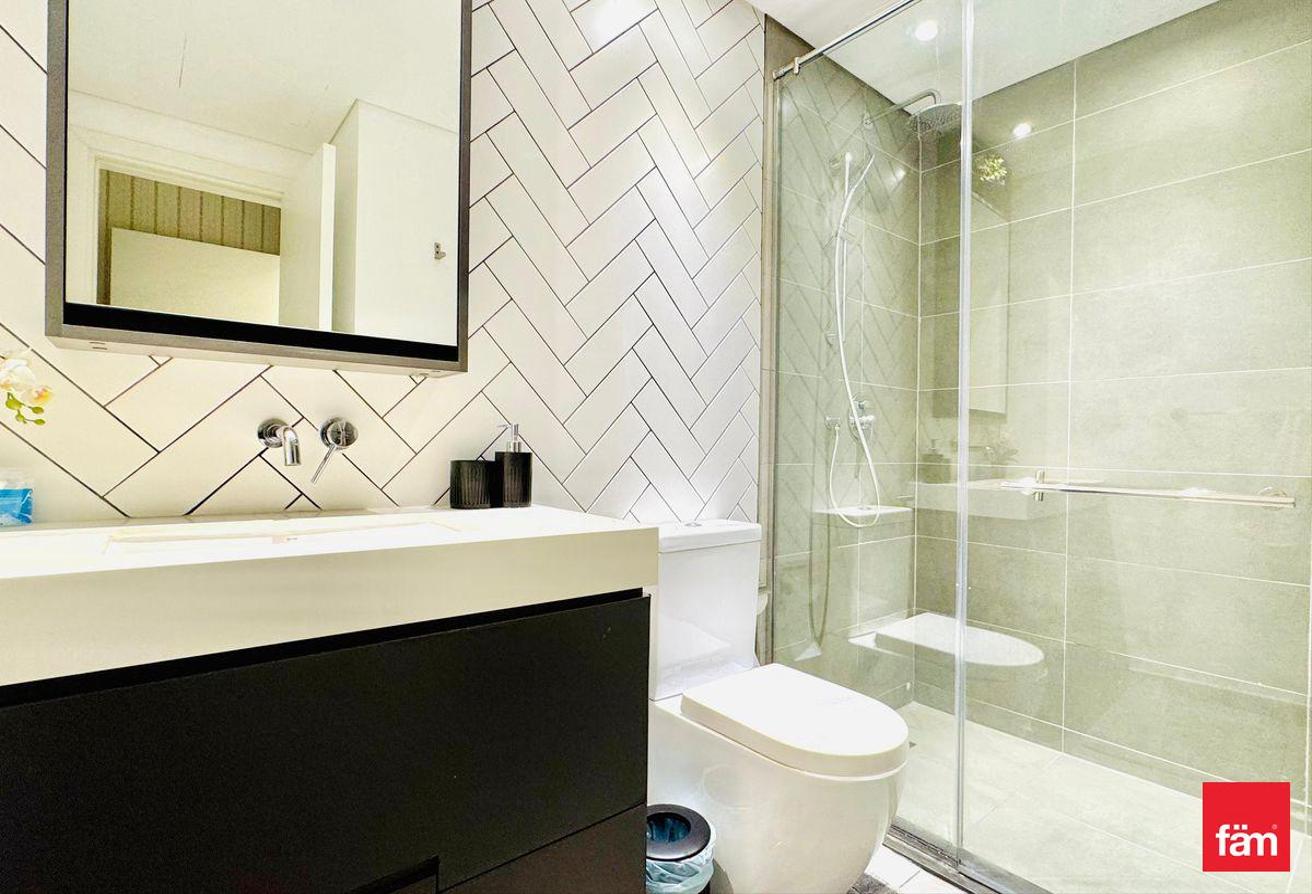 Fully Furnished Premium Building Ready To Move In photo 10