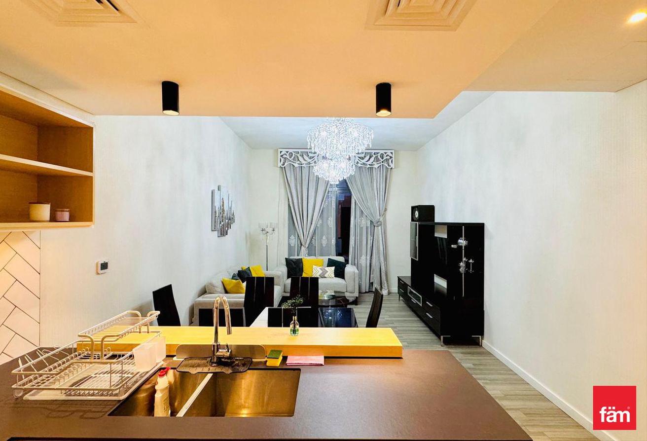 Fully Furnished Premium Building Ready To Move In photo 3