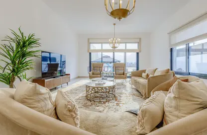Villa - 4 Bedrooms - 6 Bathrooms for rent in Al Dana Villas - Sharm - Fujairah