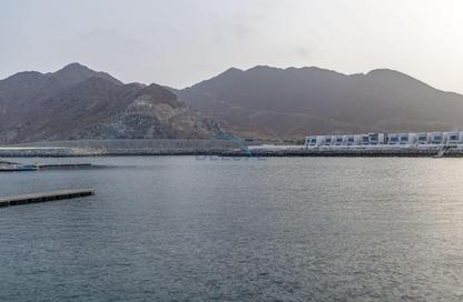 Villa - 4 Bedrooms - 6 Bathrooms for rent in Al Dana Villas - Sharm - Fujairah