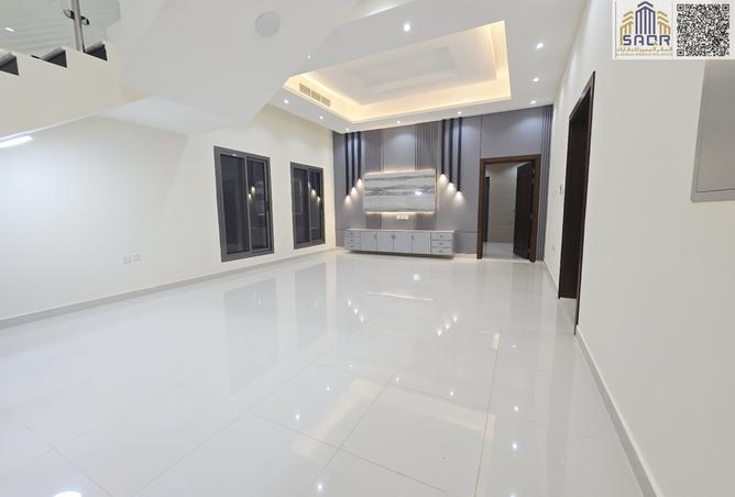 82350889 - Property Image 2
