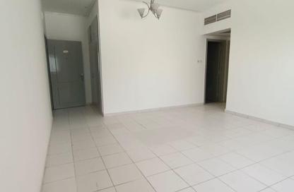 Apartment - 1 Bedroom - 1 Bathroom for rent in Al Khan Lagoon Tower - Al Khan Lagoon - Al Khan - Sharjah