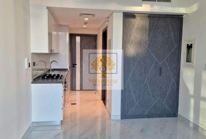 135617208 - Property Main Image