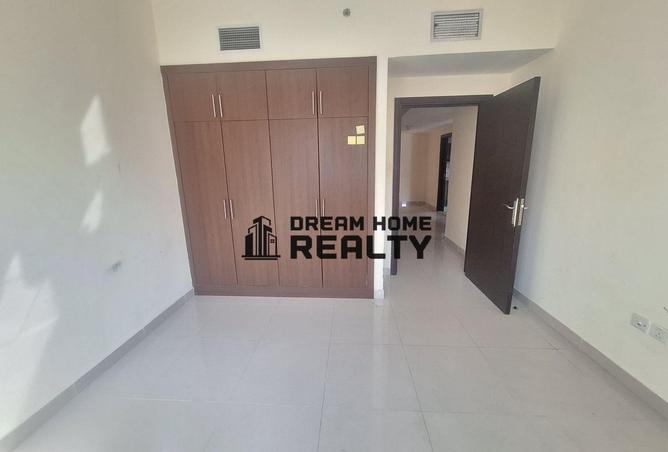 54476779 - Property Image 2