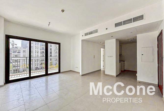 3 Beds + Maids | Overlooking Swimming Pool