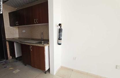Apartment - Studio - 1 Bathroom for rent in Jasmine Towers - Garden City - Ajman