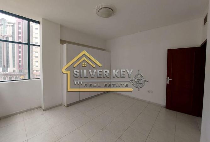 73110587 - Property Image 2