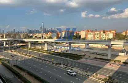 شقة - 2 غرف نوم - 4 حمامات للبيع في الجادة الخامسه - الفرجان - دبي