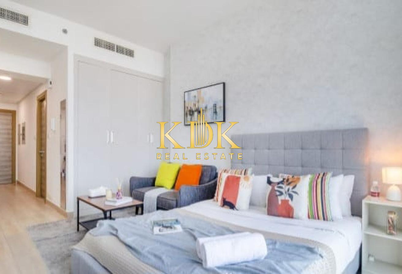 Furnished Studio | Spacious Unit | Community View photo 3
