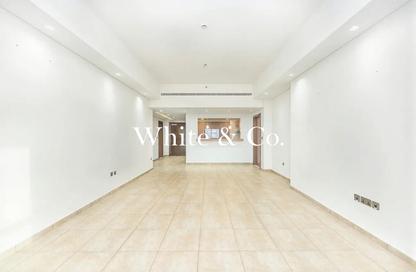 Apartment - 2 - 3 for rent in Marina Residences 1 - Marina Residences - Palm Jumeirah - Dubai
