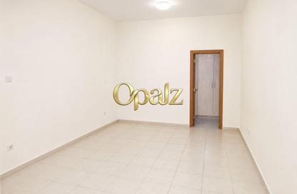 Apartment - Studio - 1 Bathroom for rent in Abdul Rahim Mohd Al Zarooni Building - Al Mankhool - Bur Dubai - Dubai Apartment - Studio - 1 Bathroom for rent in Abdul Rahim Mohd Al Zarooni Building - Al Mankhool - Bur Dubai - Dubai