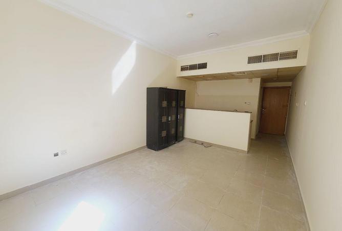 54012502 - Property Image 2