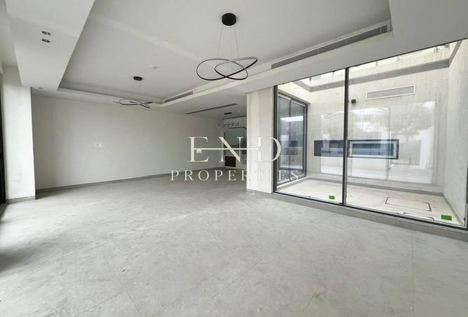 93994906 - Property Image 2