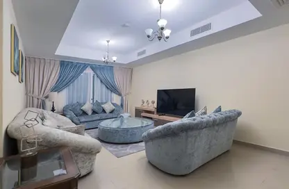 Apartment - 2 Bedrooms - 2 Bathrooms for rent in Beach Tower 2 - Al Khan Lagoon - Al Khan - Sharjah