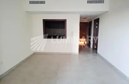 Apartment - 1 Bedroom - 2 Bathrooms for rent in Mazaya 5 - Queue Point - Liwan - Dubai