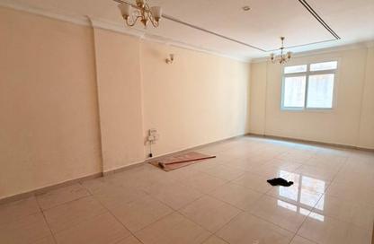 Apartment - 2 Bedrooms - 2 Bathrooms for rent in Al Qulaya'ah - Al Sharq - Sharjah Apartment - 2 Bedrooms - 2 Bathrooms for rent in Al Qulaya'ah - Al Sharq - Sharjah
