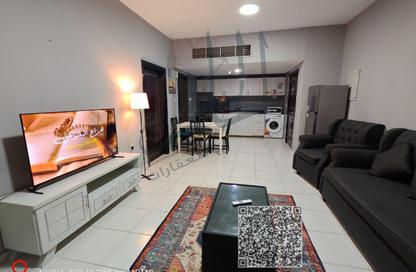 Apartment - 1 Bedroom - 2 Bathrooms for rent in Corniche Tower - Ajman Corniche Road - Ajman