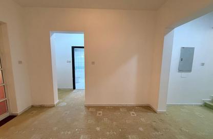 Villa - 5 Bedrooms - 6 Bathrooms for rent in Al Jurf 3 - Al Jurf - Ajman Downtown - Ajman