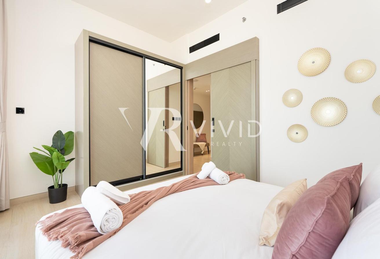 High Floor | Furnished | Modern 1 Bed photo 7
