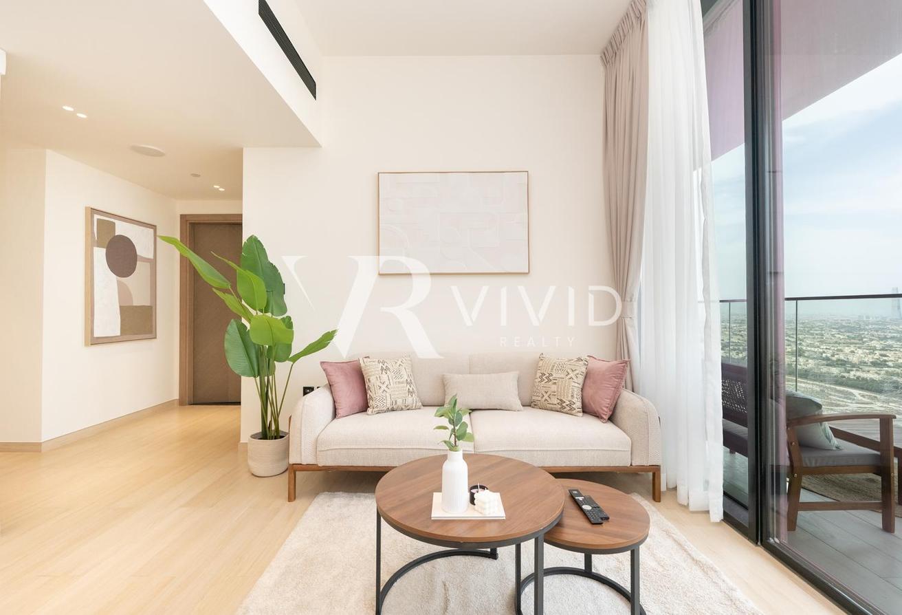 High Floor | Furnished | Modern 1 Bed photo 2