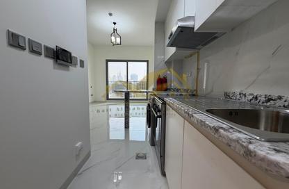 Apartment - Studio - 1 for rent in Jumeirah Garden City - Al Satwa - Dubai