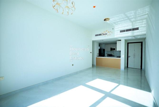 103677764 - Property Image 2