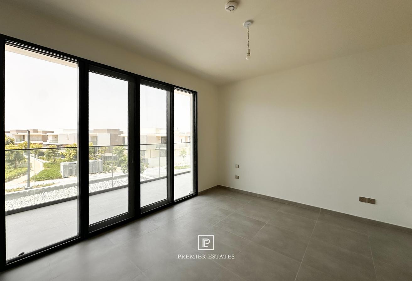 4Beds + Maid | Private Pool | Brand New Villa photo 14