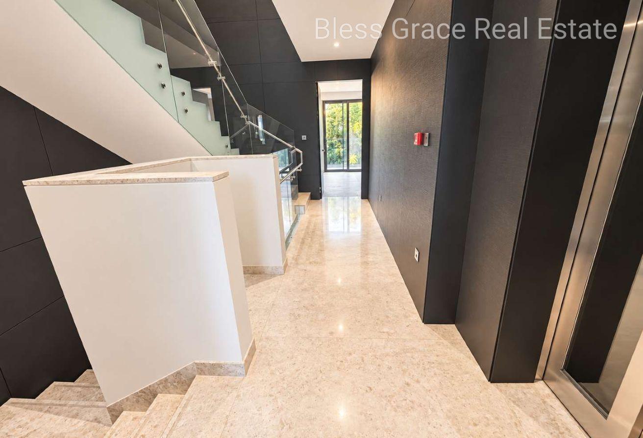 Corner Townhouse|Upgraded|next school|Best Quality photo 8