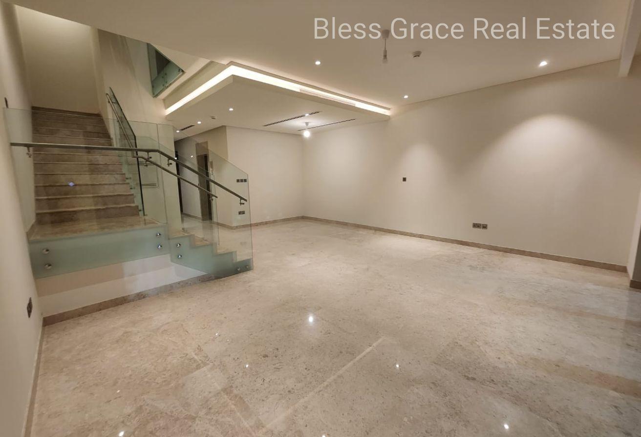 Corner Townhouse|Upgraded|next school|Best Quality photo 9