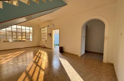 Villa - 4 - 5 for rent in Al Dhait South - Al Dhait - Ras Al Khaimah