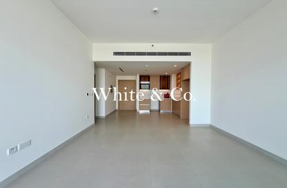 Apartment - 2 - 2 for sale in Golf Heights - The Views - Dubai