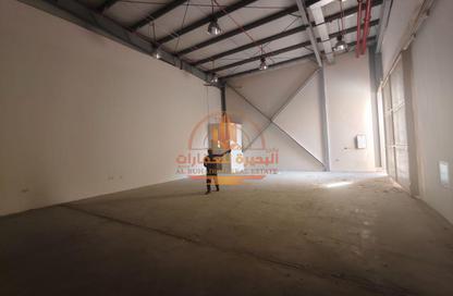 Warehouse - Studio - 1 for rent in Al Sajaa S - Al Sajaa - Sharjah