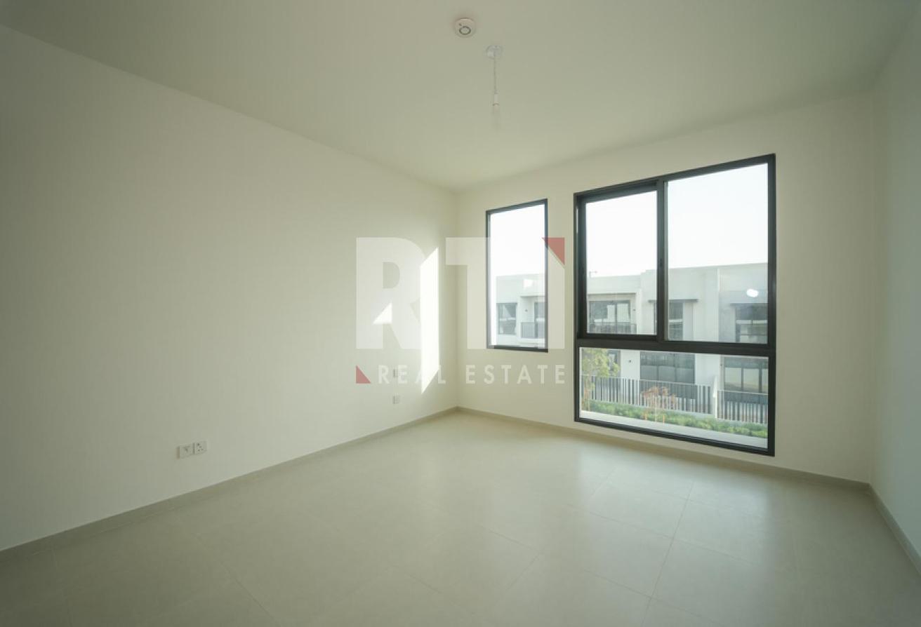 300K FOR 13 Months near to the pool photo 16