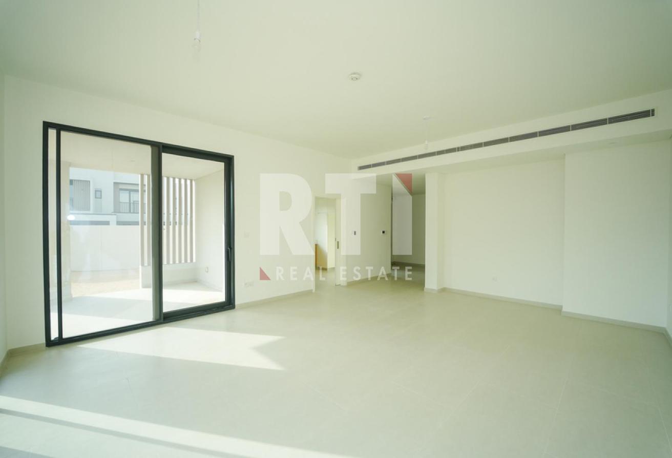 300K FOR 13 Months near to the pool photo 4