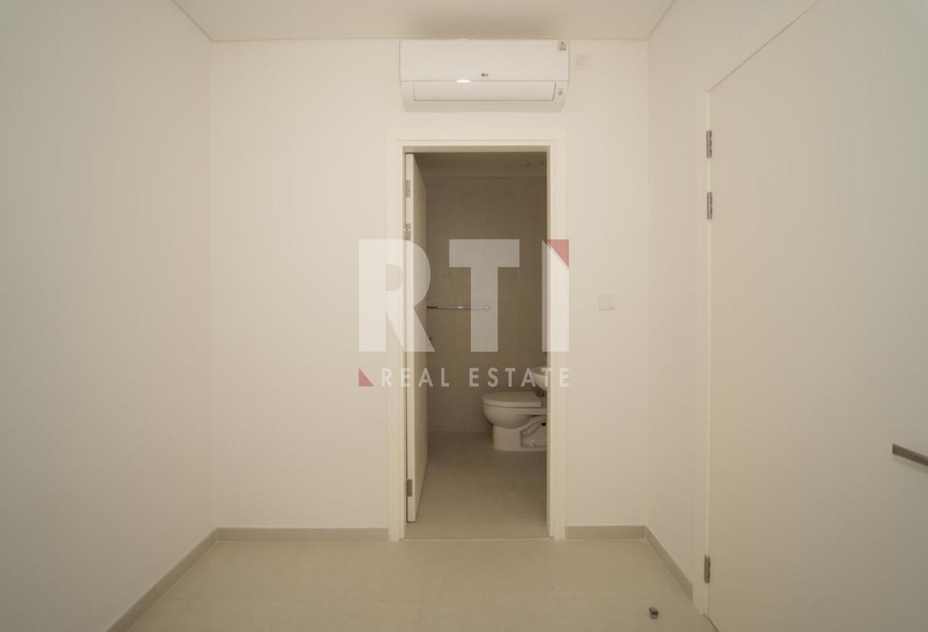 300K FOR 13 Months near to the pool photo 11
