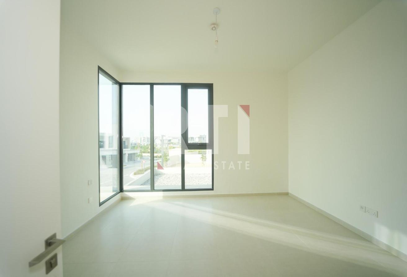 300K FOR 13 Months near to the pool photo 13