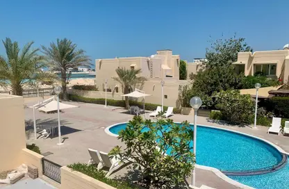 فيلا - 4 غرف نوم - 5 حمامات للايجار في فيلات 12 - جميرا 1 - جميرا - دبي فيلا - 4 غرف نوم - 5 حمامات للايجار في فيلات 12 - جميرا 1 - جميرا - دبي