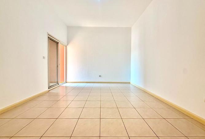 128352361 - Property Main Image