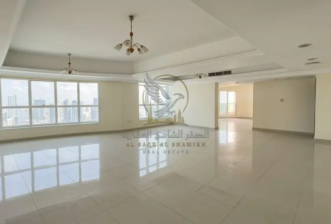 155577989 - Property Image 2