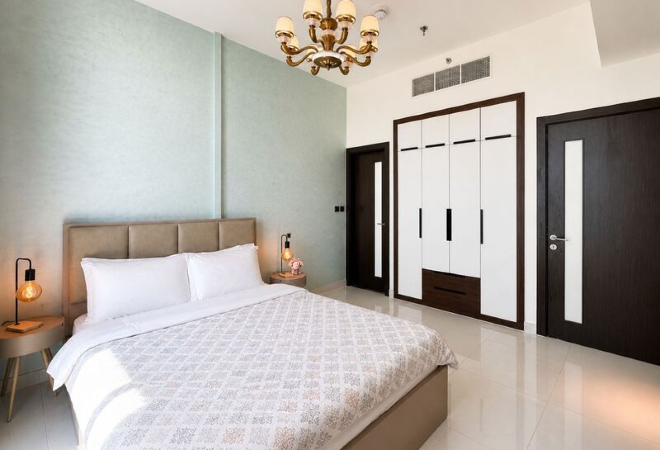 FULLY FURNISHED | RENT |PRIME LOCATION BY ELZ RES. gallery image