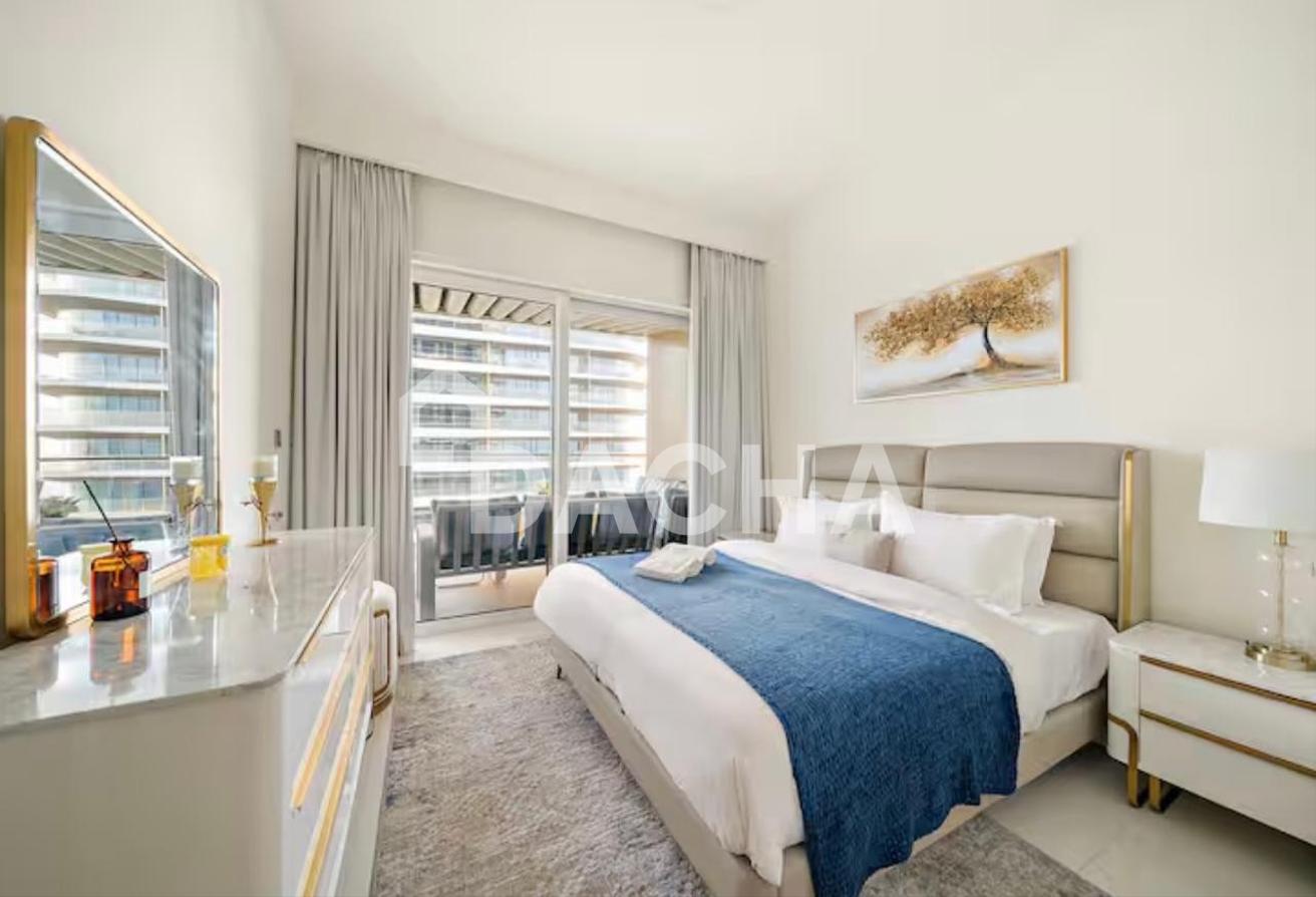 Fully Furnished | Palm Views | Vacant photo 8
