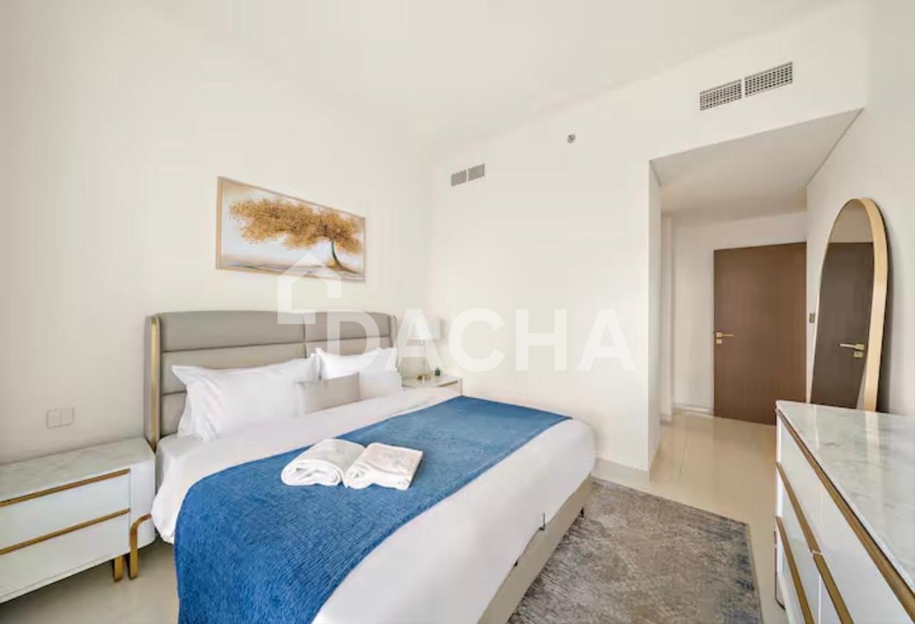 Fully Furnished | Palm Views | Vacant photo 9