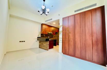Apartment - Studio - 1 for rent in Al Souk Al Kabeer - Bur Dubai - Dubai