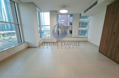 Apartment - Studio - 1 for rent in DXB Tower - Sheikh Zayed Road - Dubai Apartment - Studio - 1 for rent in DXB Tower - Sheikh Zayed Road - Dubai