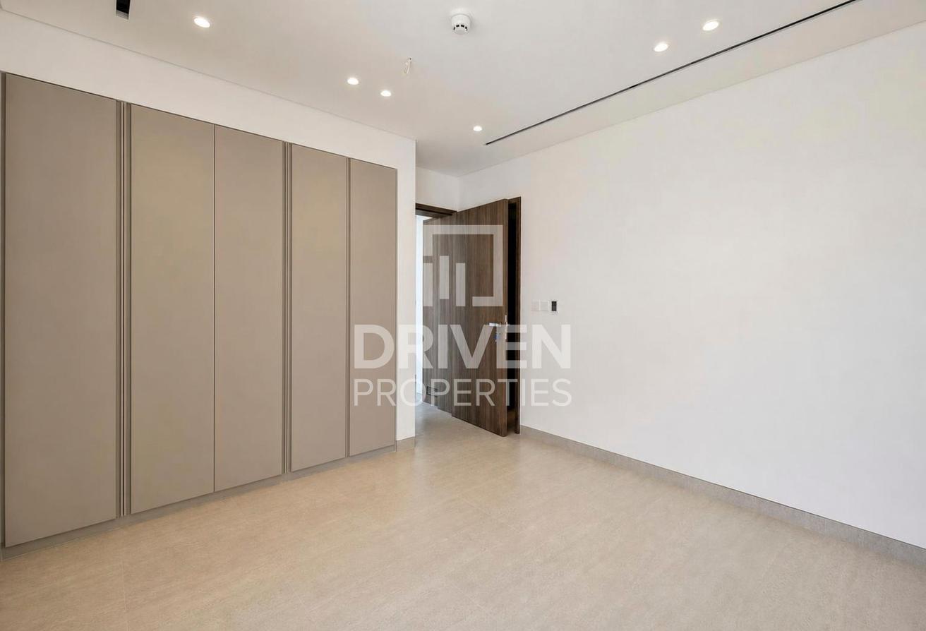 Premium Finishing| Corner Plot with Private Pool photo 16