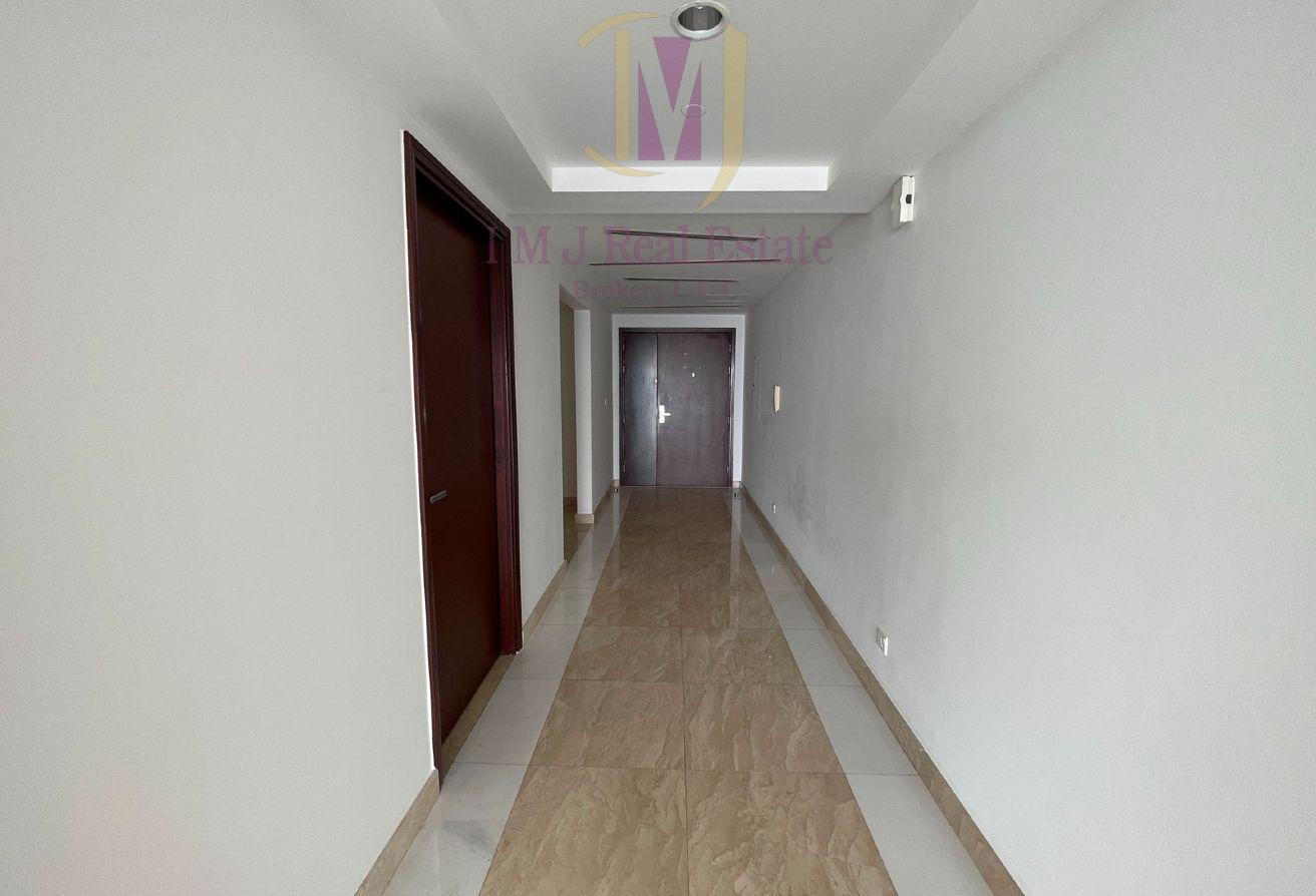 UNFURNISHED | HIGH FLOOR | SHK ZAYED ROAD VIEW photo 6