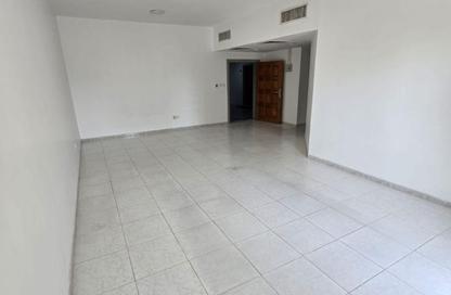 Apartment - 3 Bedrooms - 3 Bathrooms for rent in Al Majaz 1 - Al Majaz - Sharjah