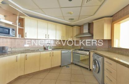 Apartment - 2 - 4 for rent in Al Das - Shoreline Apartments - Palm Jumeirah - Dubai