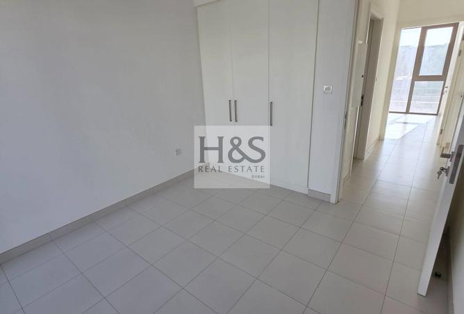 82782853 - Property Image 2